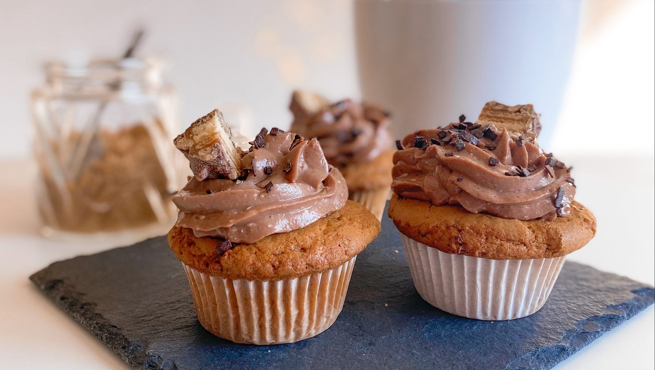 Toffee Lion Cupcakes