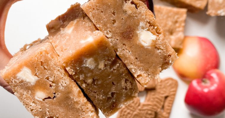 Apple White-Choc Spekulatius Blondies