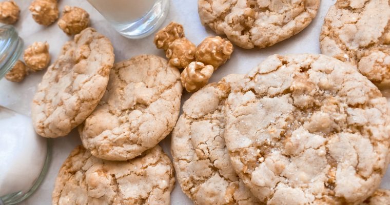 Caramel Popcorn Pretzel Cookies